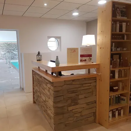 Les Rives Sauvages 호텔 4*